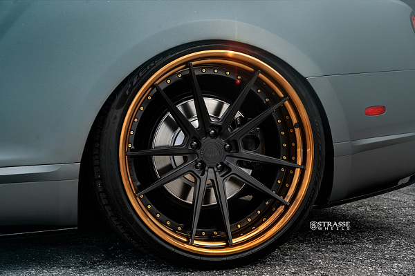 Фото дисков Strasse Wheels SV1 Deep Concave FS Другой цвет на Bentley Continental GT I