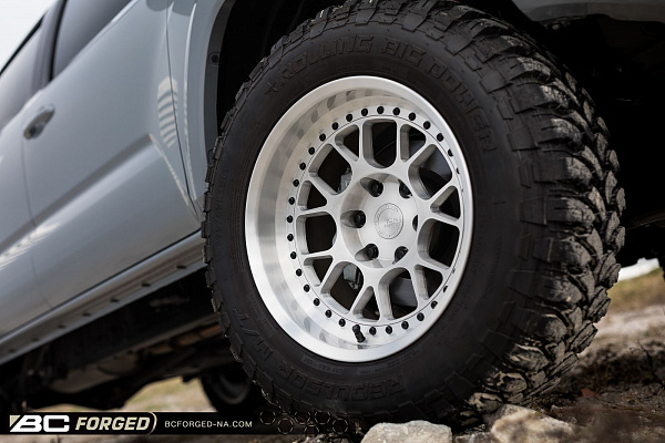 Фото дисков BC Forged LE72 // MLE72 Глянцевый лак на Toyota Tacoma III