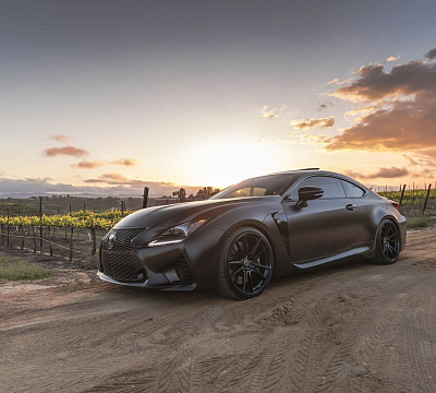 Фото дисков HRE FF04 на Lexus RC