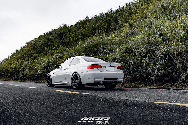 BMW M3 (E90)