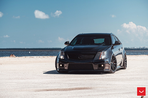 Фото дисков Vossen HF-3 Глянцевый темный лак на Cadillac CTS II