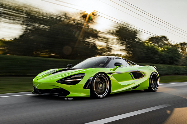 Фото дисков Strasse Wheels SV10M Deep Concave FS Черный глянец на McLaren 720S