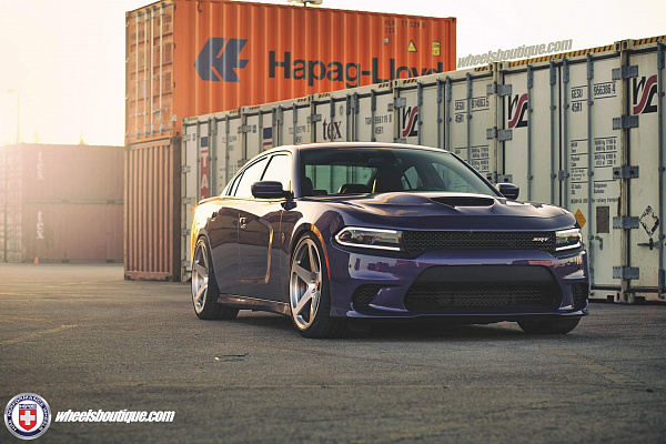 Фото дисков HRE 305M Глянцевый лак на Dodge Charger VII