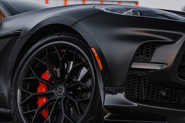 Фото дисков Brixton Forged CM6-R Черный сатин на Aston Martin DBX