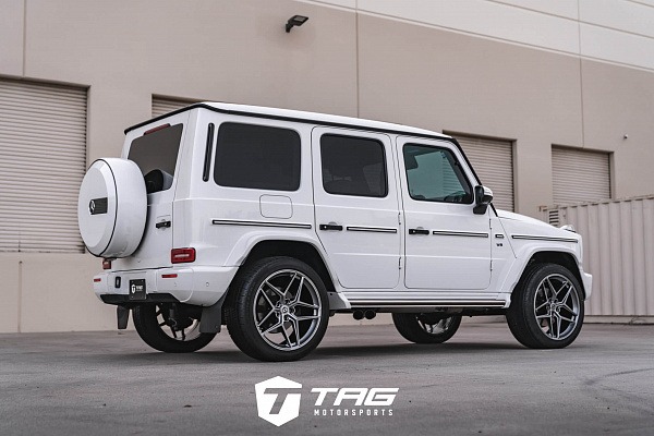 Фото дисков HRE FF11 Серебро на Mercedes-Benz G-Class III