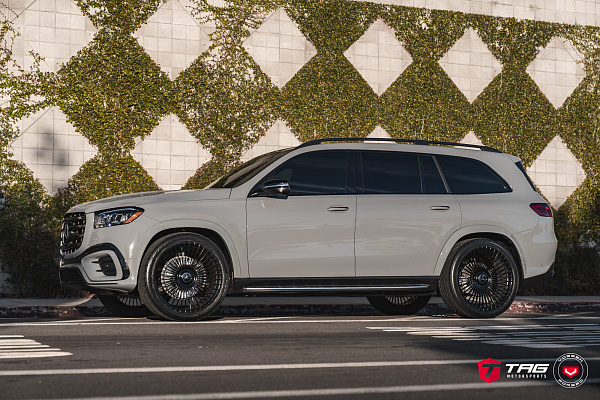Фото дисков Vossen S17-16 Черный глянец на Mercedes-Benz GLS (X167)
