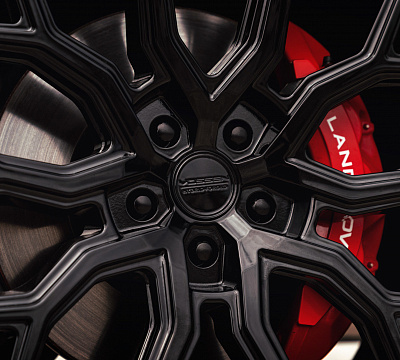 Фото дисков Vossen HF-2 на Land Rover Range Rover IV