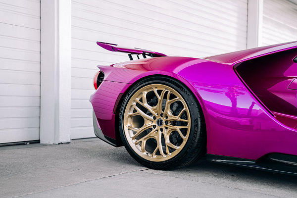 Фото дисков Brixton Forged PF14 R / RS Глянцевая шампань на Ford GT II