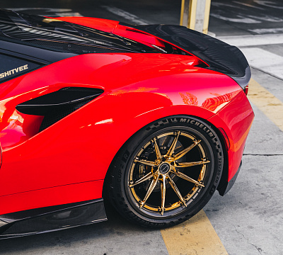 Фото дисков Brixton Forged R11-R на Ferrari F8