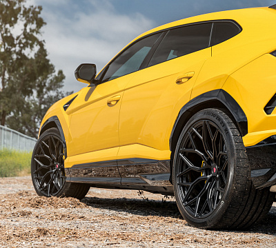 Фото дисков Vossen S17-01 на Lamborghini Urus