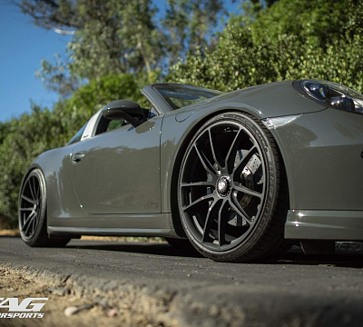 Фото дисков HRE P104 на Porsche 911 VII