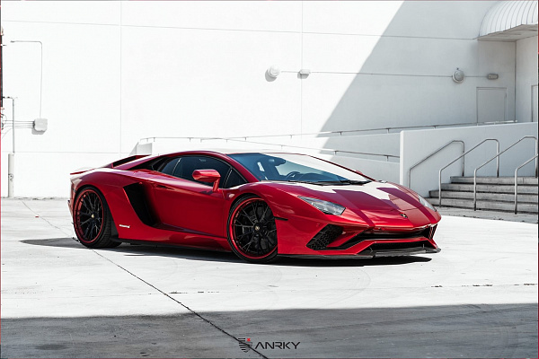 Фото дисков Anrky S3-X5 Черный глянец на Lamborghini Aventador