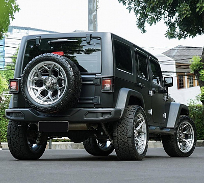 Фото дисков 4PLAY 4PF6 на Jeep Wrangler III (JK)