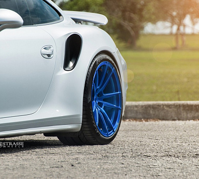Фото дисков Strasse Wheels SV1 Deep Concave Monoblock на Porsche 911 VII