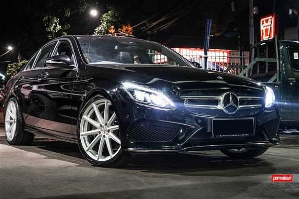 Фото дисков Vossen VFS-10 Серебро на Mercedes-Benz C-Class (W205)