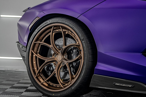 Фото дисков Anrky S3-X0 Глянцевая бронза на Lamborghini Revuelto