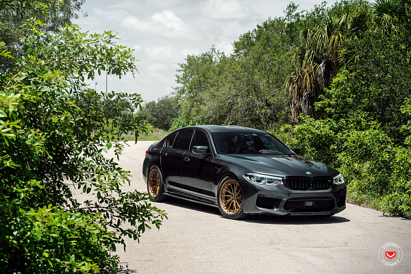Фото дисков Vossen M-X4T (3-Piece) Глянцевая темная медь на BMW 5/M5 (G30/F90)