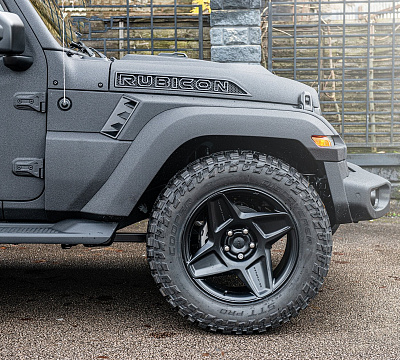 Фото дисков Kahn Mondial Heavy Duty RS на Jeep Wrangler IV (JL)