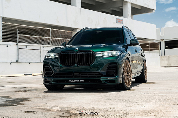 Alpina BMW XB7
