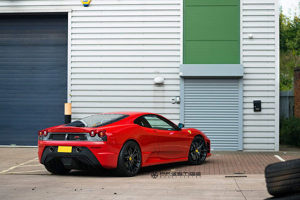Фото дисков HRE P104 Черный глянец на Ferrari F430