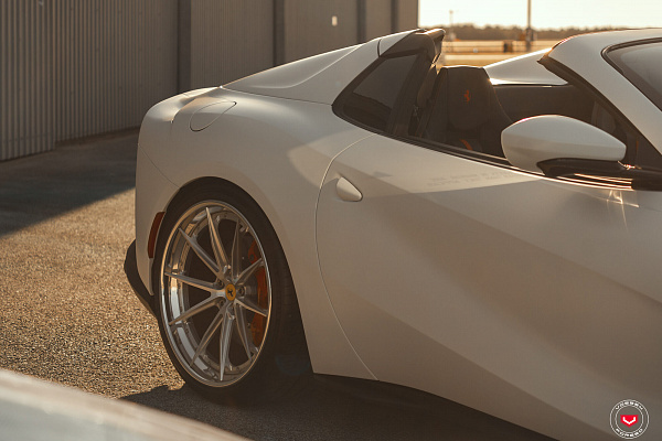 Фото дисков Vossen VPS-1 (3-Piece) Глянцевый лак на Ferrari 812