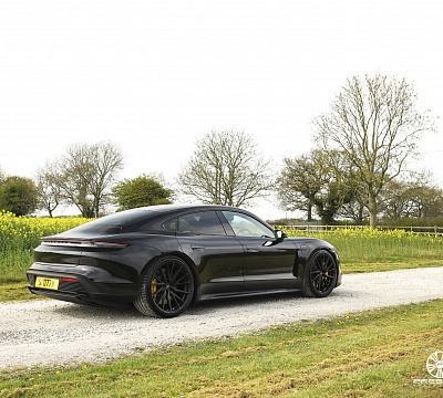 Фото дисков Vossen HF-4T на Porsche Taycan I