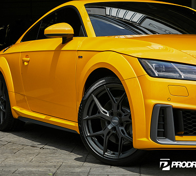 Фото дисков Vossen HF-5 на Audi TT (8S)