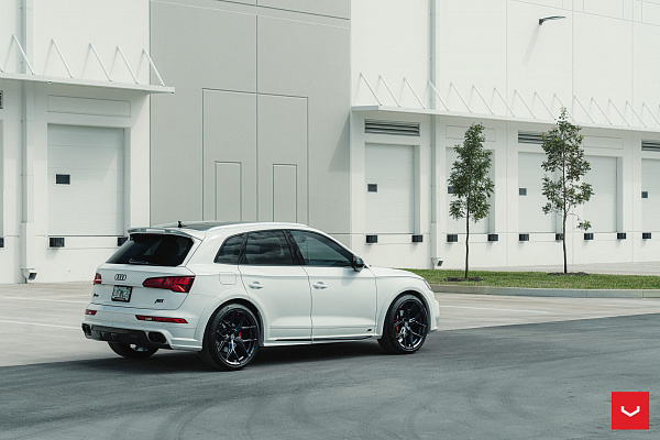 Фото дисков Vossen HF-5 Черный глянец на Audi Q5 (FY)
