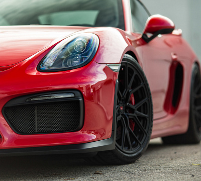 Фото дисков Vossen M-X3 на Porsche Cayman II