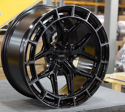 Vossen HFX-1 (5-Lug)