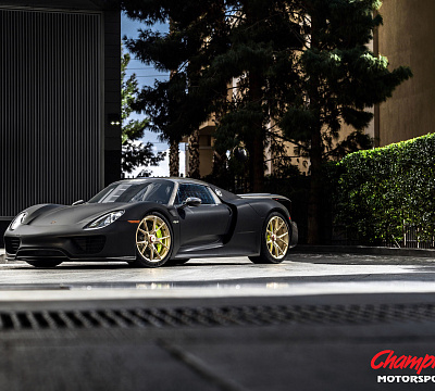 Фото дисков Vossen RS74 на Porsche 918 Spyder