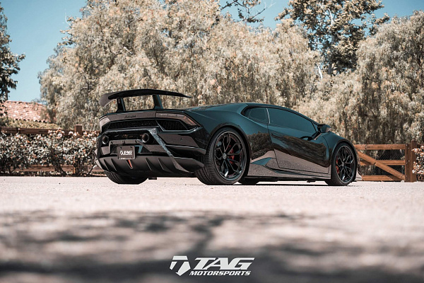 Фото дисков HRE S201 Черный сатин на Lamborghini Huracan