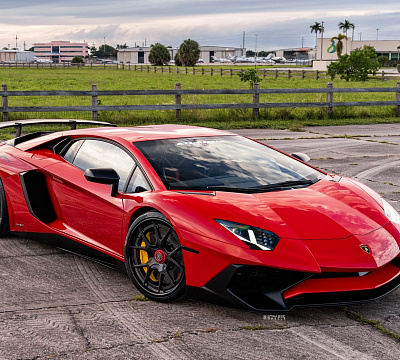 Фото дисков Strasse Wheels SM5R Deep Concave FS на Lamborghini Aventador