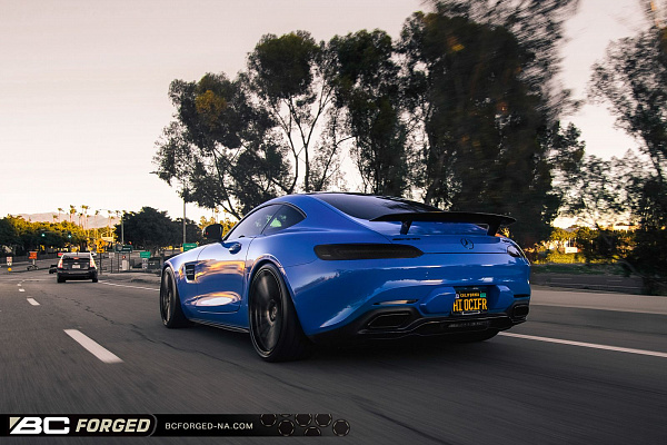 Фото дисков BC Forged HCA215 Глянцевый темный лак на Mercedes-Benz AMG GT I