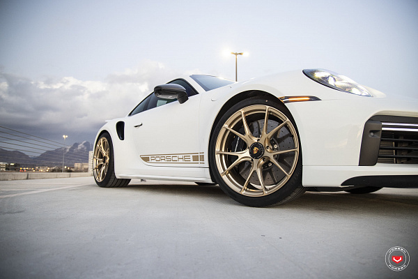 Фото дисков Vossen RS19 Глянцевое золото на Porsche 911 VIII