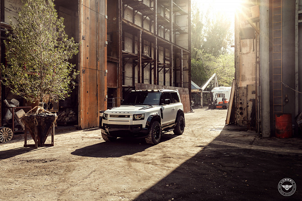 Land Rover Defender II