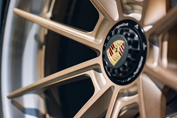 Фото дисков Anrky AN38 Сатиновое золото на Porsche 911 VII