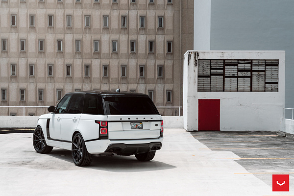 Фото дисков Vossen HF-3 Глянцевый темный лак на Range Rover IV
