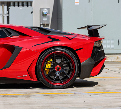 Фото дисков Strasse Wheels SM5R Deep Concave FS на Lamborghini Aventador