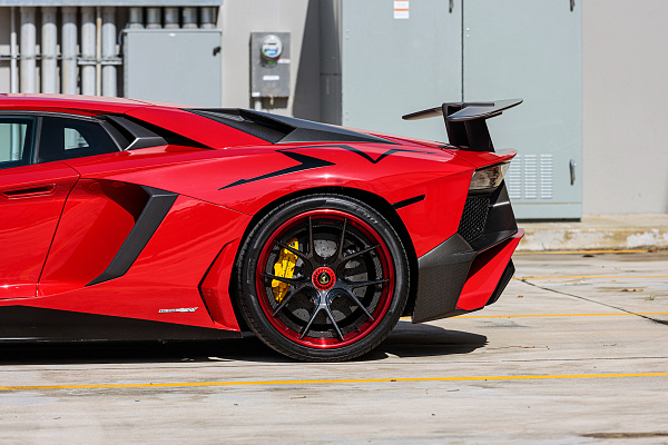 Фото дисков Strasse Wheels SM5R Deep Concave FS Другой цвет на Lamborghini Aventador