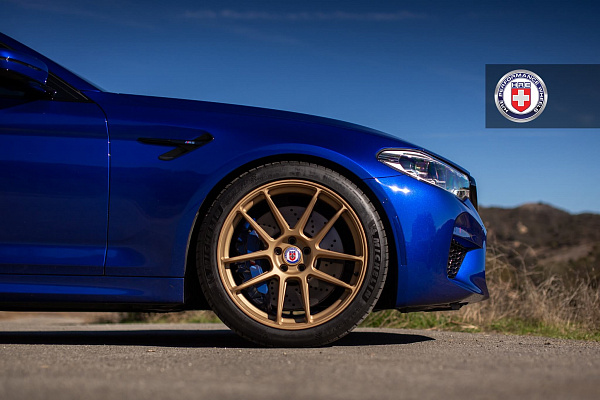 Фото дисков HRE RC104 Сатиновое золото на BMW 5/M5 (G30/F90)