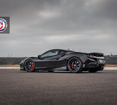 Фото дисков HRE S101SC на Ferrari F8