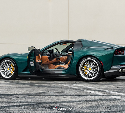 Фото дисков Anrky S1-X1 на Ferrari 812