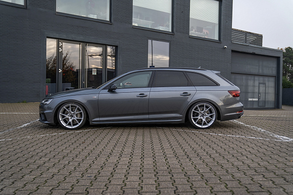 Фото дисков Rotiform KPR Серебро на Audi A/S/RS 4 (B9)