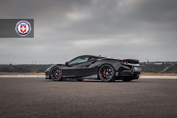Фото дисков HRE S101SC Черный глянец на Ferrari F8