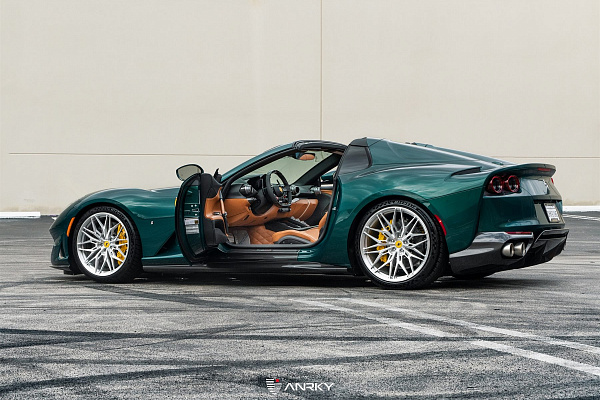 Фото дисков Anrky S1-X1 Глянцевый лак на Ferrari 812