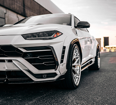 Фото дисков Brixton Forged PF10 на Lamborghini Urus