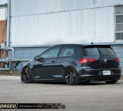 Фото дисков BC Forged HCS21 на Volkswagen Golf VII