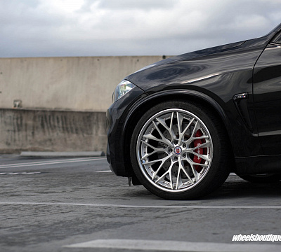 Фото дисков HRE S200 на BMW X5/X5 M (F15/F85)