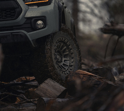 Фото дисков Black Rhino BARRAGE на Toyota Tacoma III
